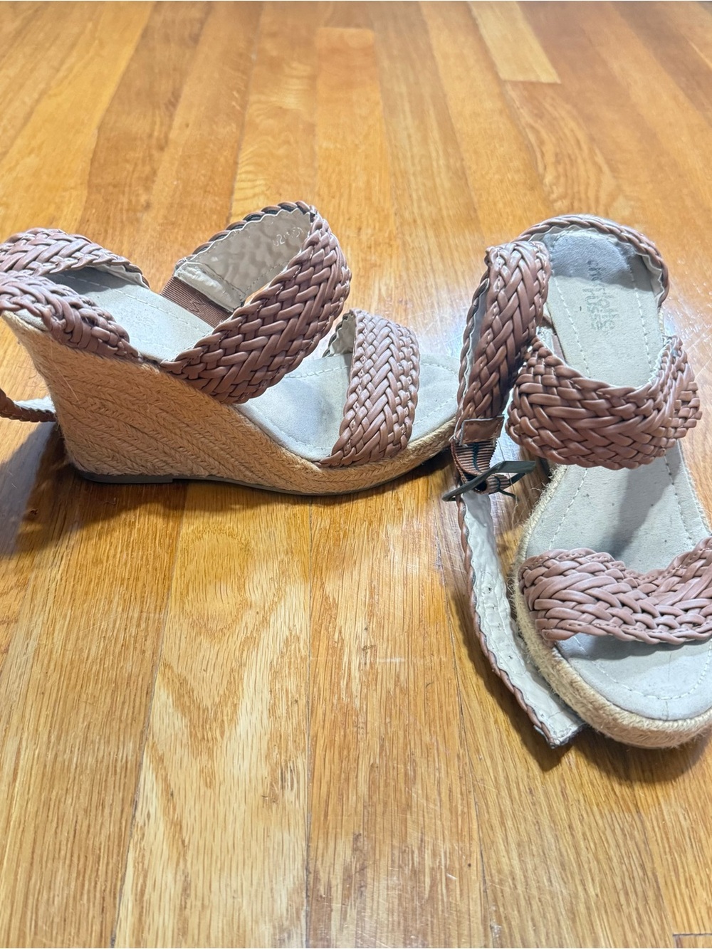Charlotte Russe Brown tan wedge strappy strap platform heels (size 7)